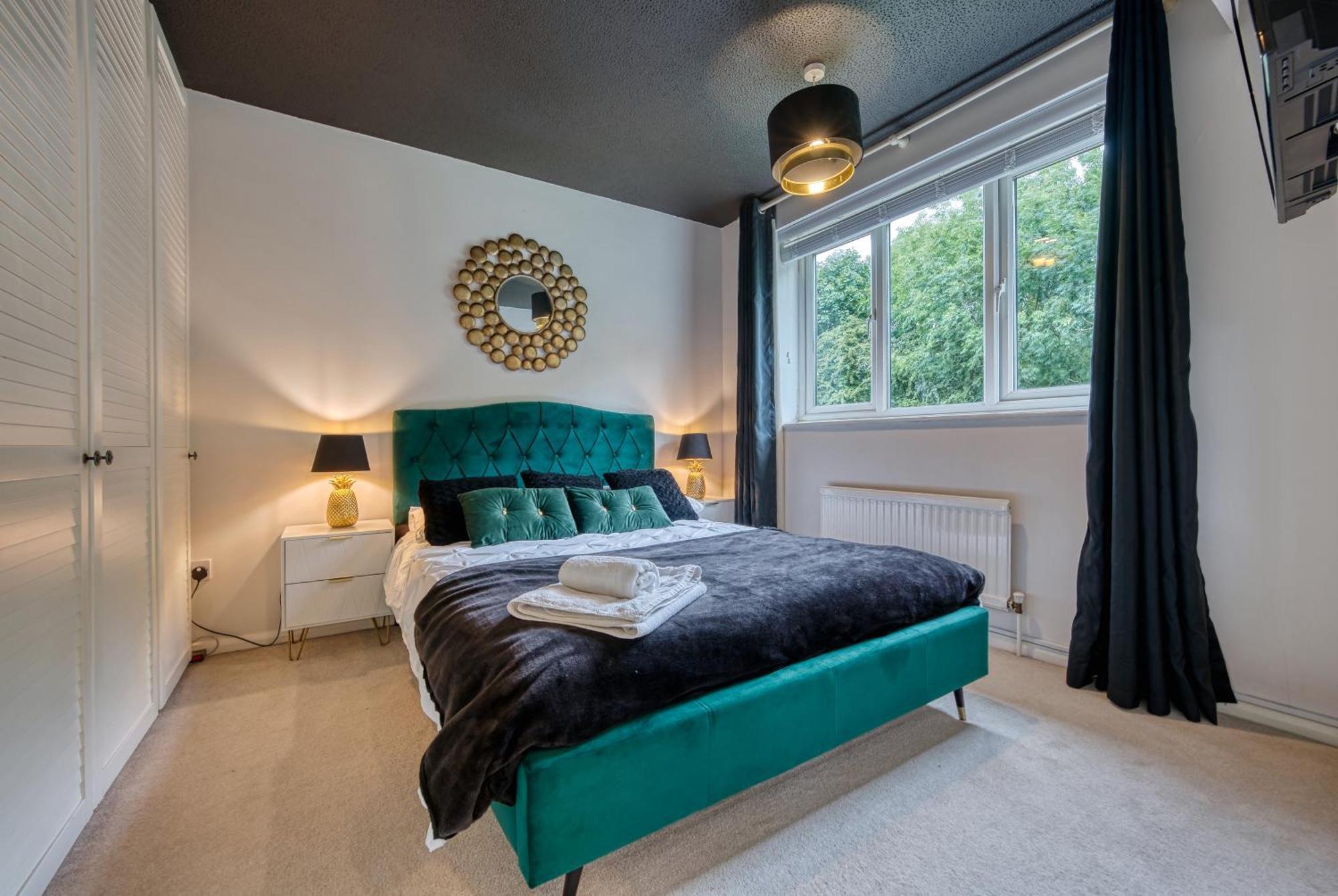 Capri 13 Sa - 3 Bed House, Close To Loughborough University & M1 Motorway, Free Wifi, Big Garden, Ample Parking- Ask For Contractor Rates! Exterior photo